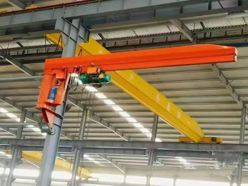 Wall-mounted jib crane